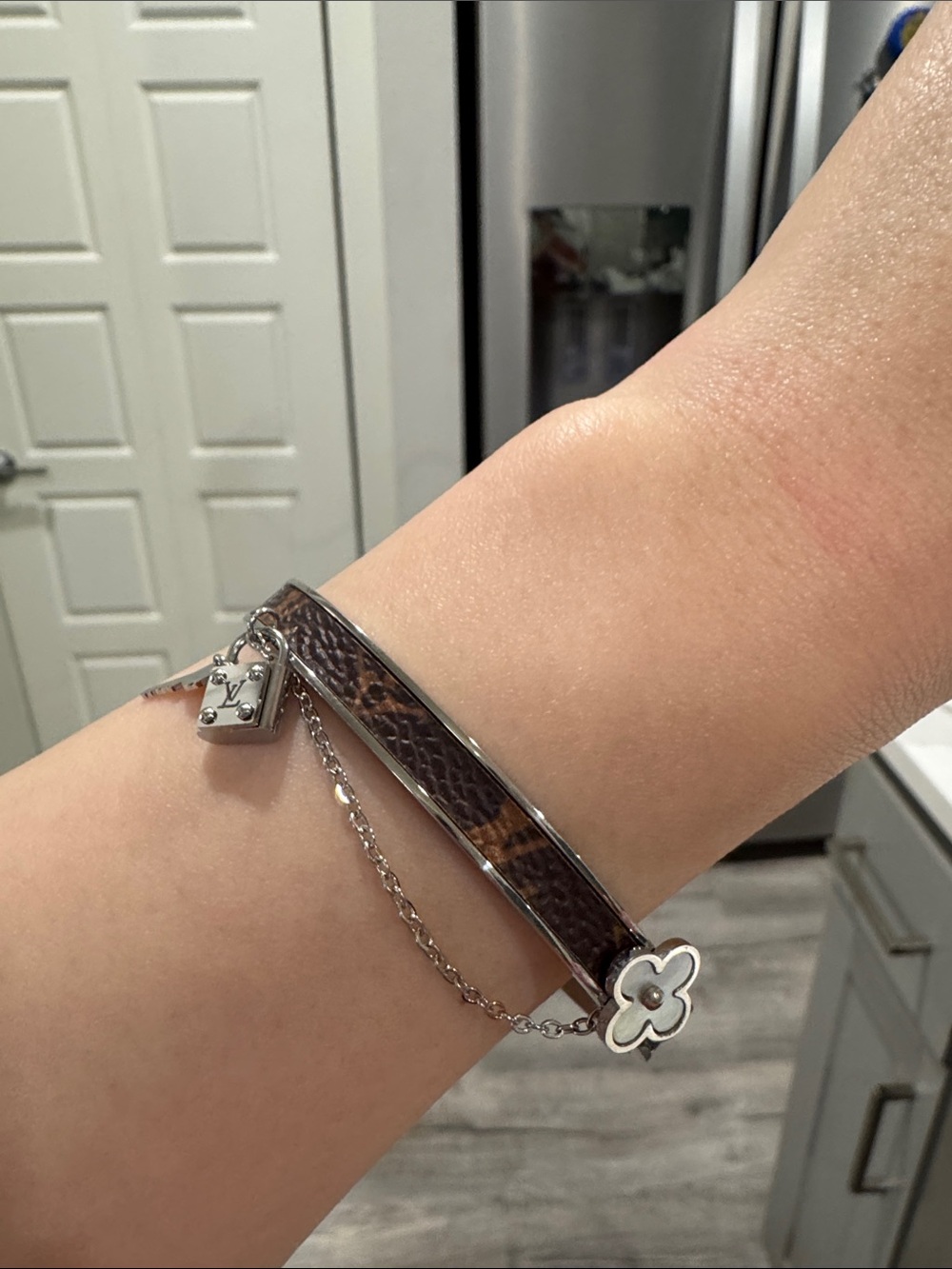 LV Style Monogram Mother of Pearl Flower Bangle with Lock & Key Charms
